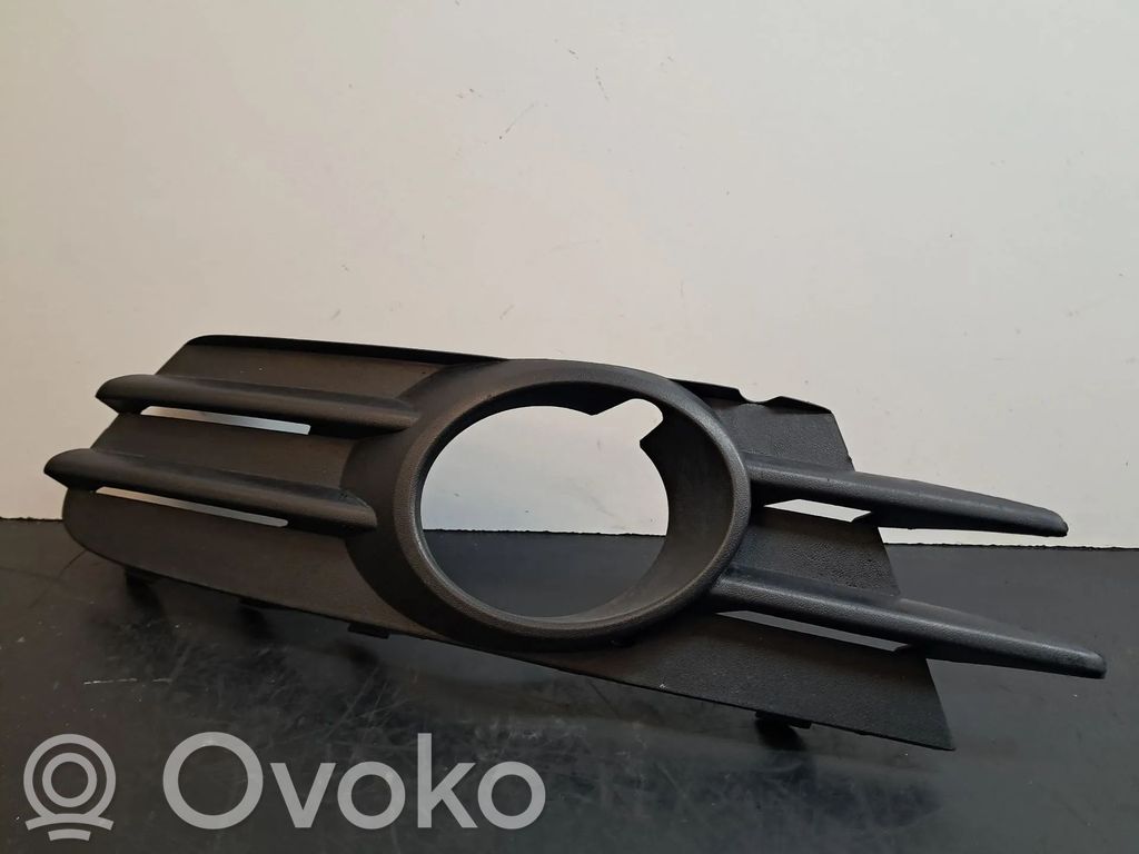 Volkswagen Scirocco Grotelės priekinės 