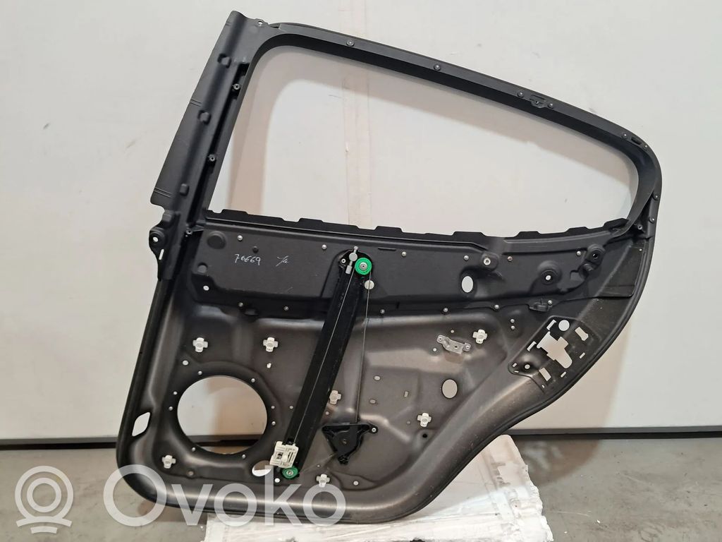 Porsche Panamera (970) Meccanismo di sollevamento del finestrino posteriore senza motorino 