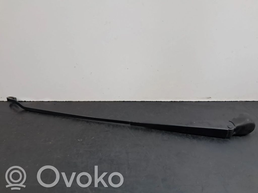 Renault Clio II Front wiper blade arm 