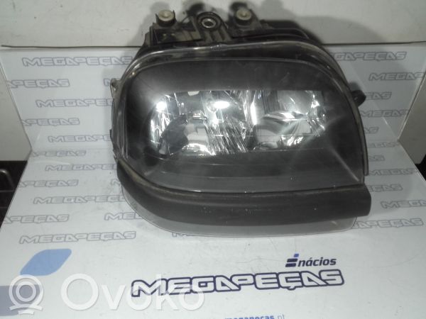 Fiat Doblo Lampa przednia 
