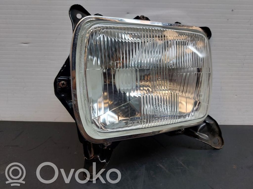 Toyota Hilux (N80, N90, N100, N110) Priekšējais lukturis 