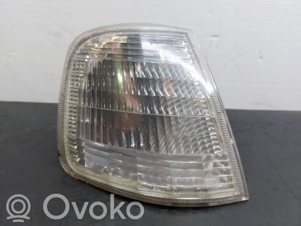 Peugeot 405 Posūkis priekinio bamperio 