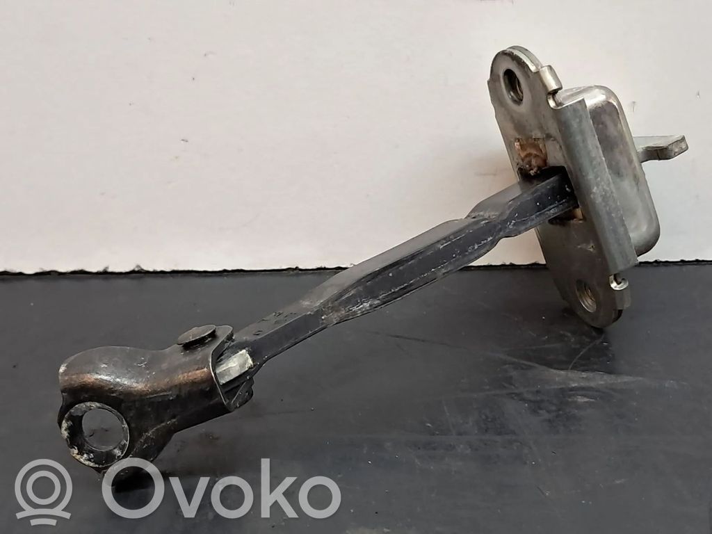 Ogranicznik drzwi przednich   686100D041,686100D041