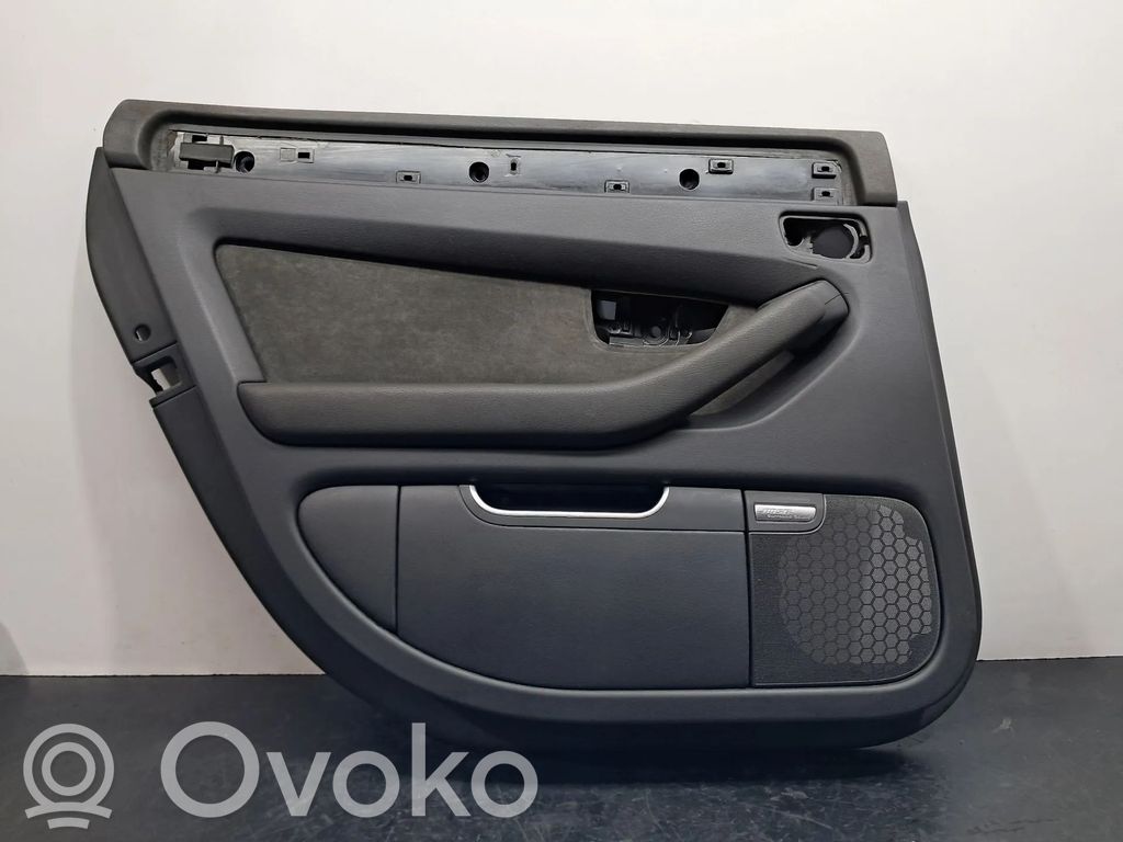 Audi A8 S8 D3 4E Apšuvums aizmugurējām durvīm 