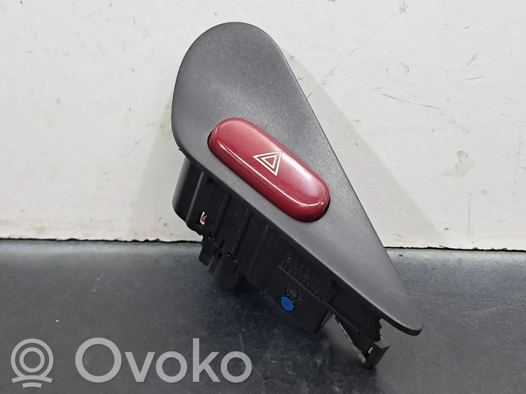 Hazard light switch   963040347A