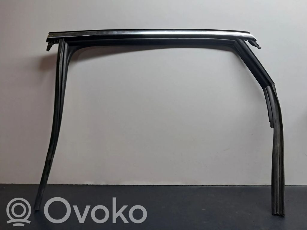 Audi RS4 B9 Inne części wnętrza samochodu 