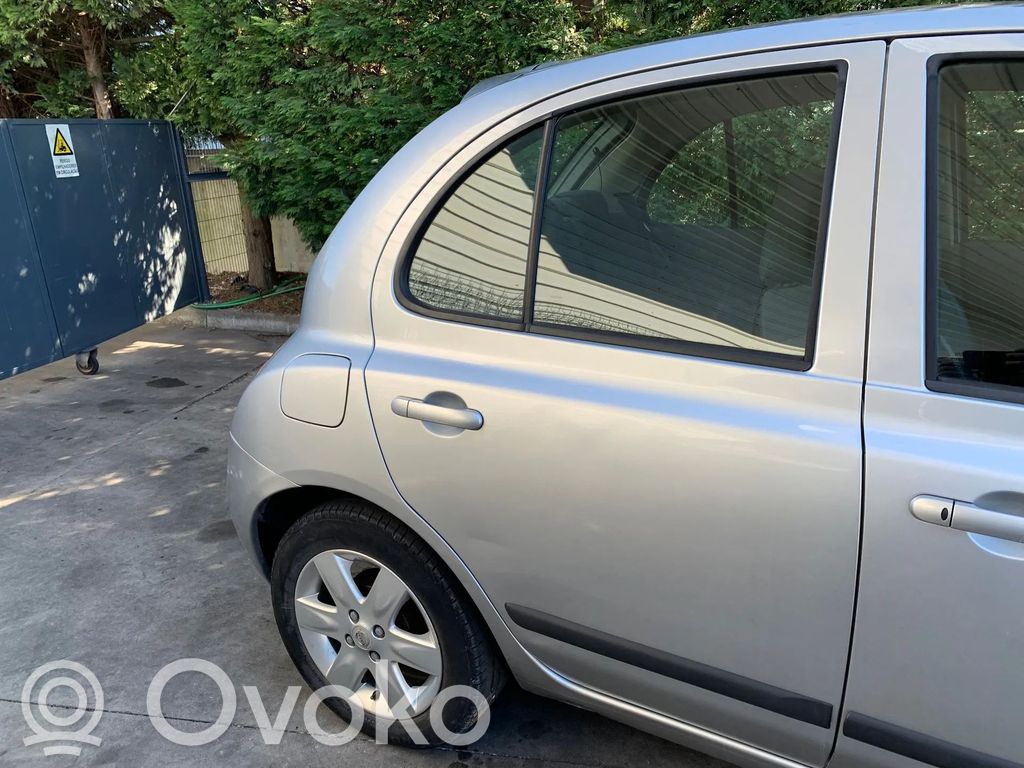 Drzwi tylne   82100AX130