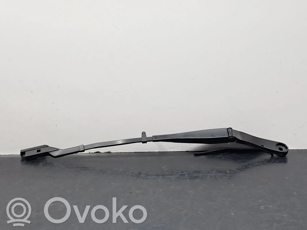 Tesla Model Y Wischerarm vorne 
