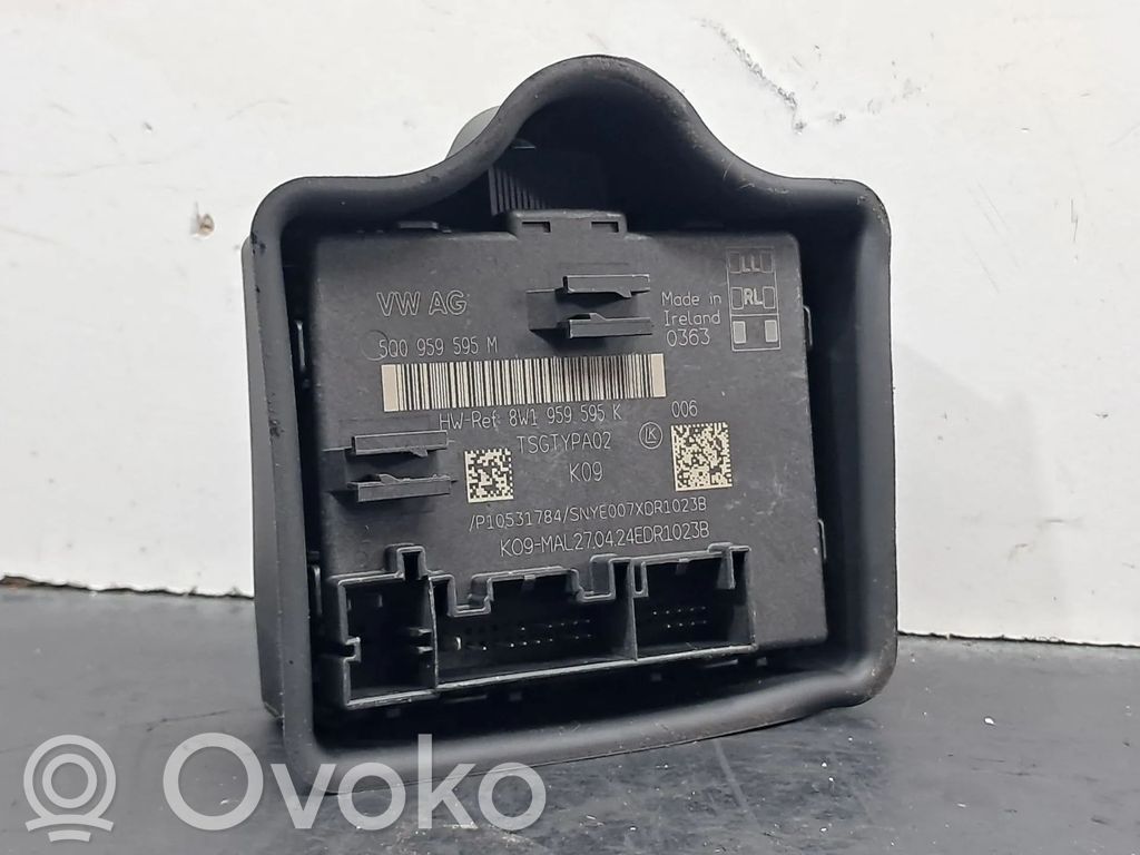 Audi RS Q3 Unité de commande module de porte 