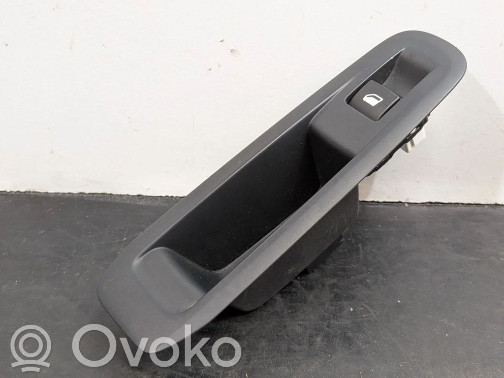 Electric window control switch   96762292ZD,096762292ZD,96762292ZD,98034744,IAL720310,IAL720310A