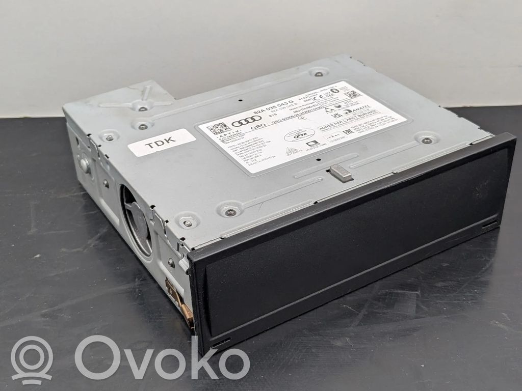 Radio/CD/DVD/GPS-pääyksikkö   82A035043G,82A035043B