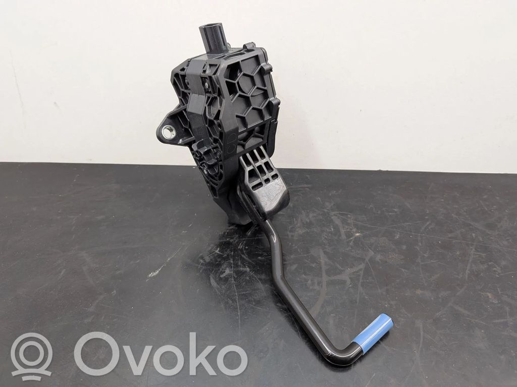 Accelerator throttle pedal   7811033141,2701001040,7811033141