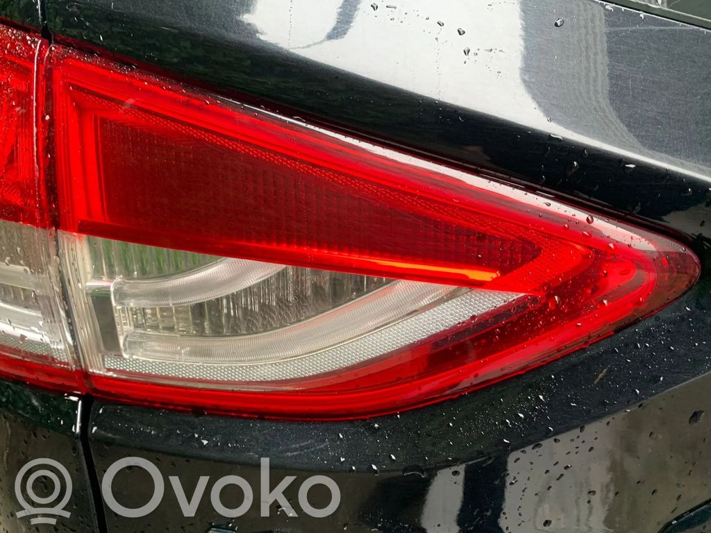 Ford Kuga II Lampă spate în capacul portbagajului 