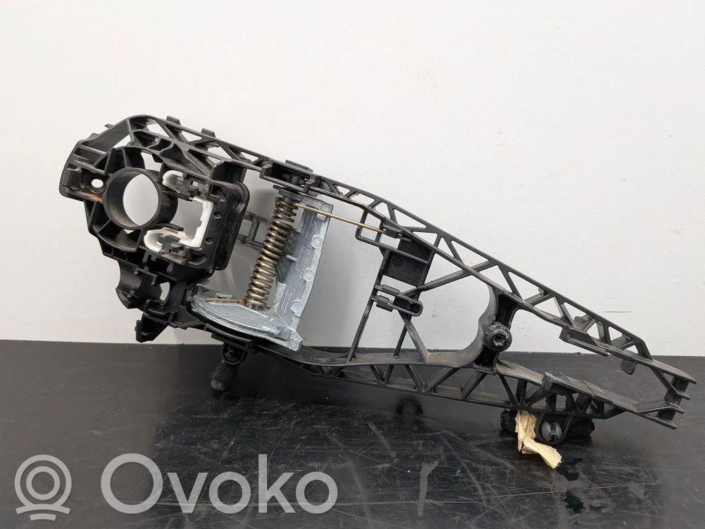 BMW 2 F46 Rivestimento della maniglia interna per portiera posteriore 