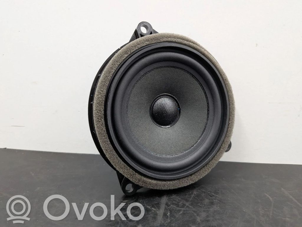 BMW 2 F46 Altavoz del panel 