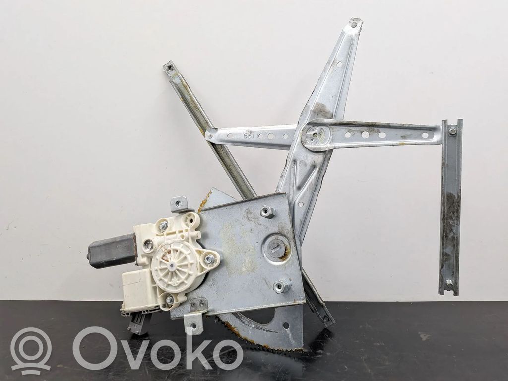 Toyota Avensis T250 Macara geam față fără motor 