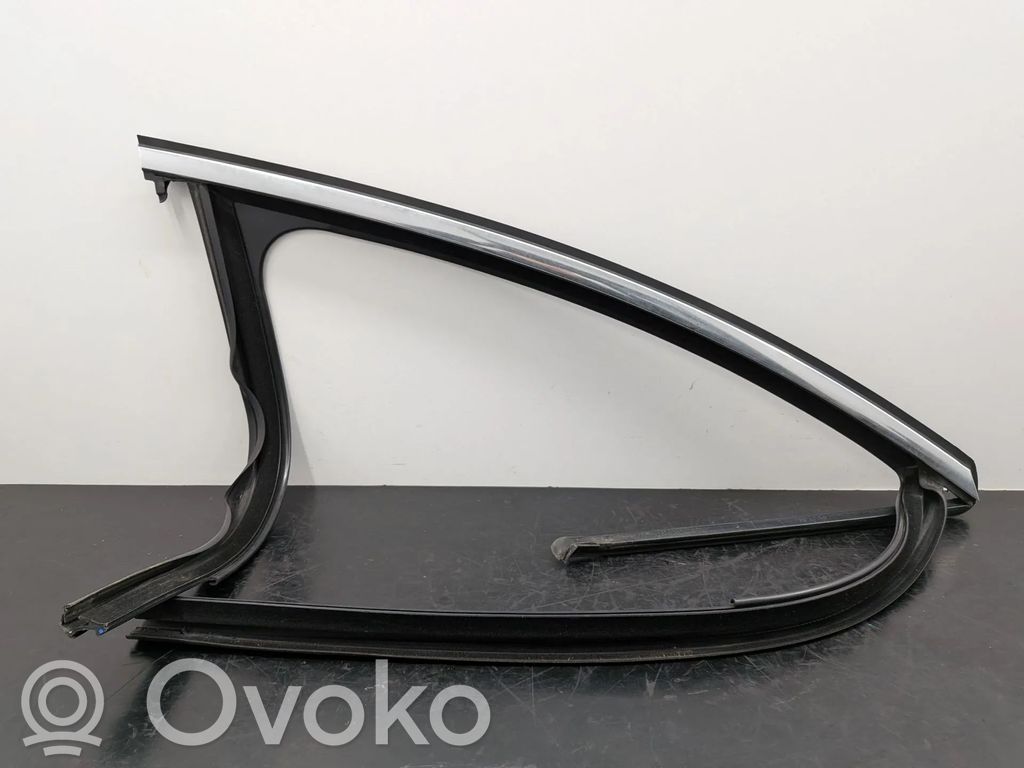 BMW 2 F46 Altra parte interiore 