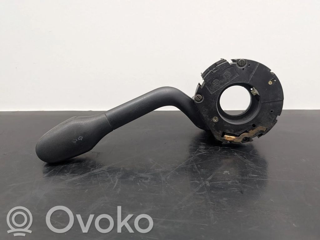 Volkswagen Polo III 6N 6N2 6NF Interruptor/palanca de limpiador de luz de giro 