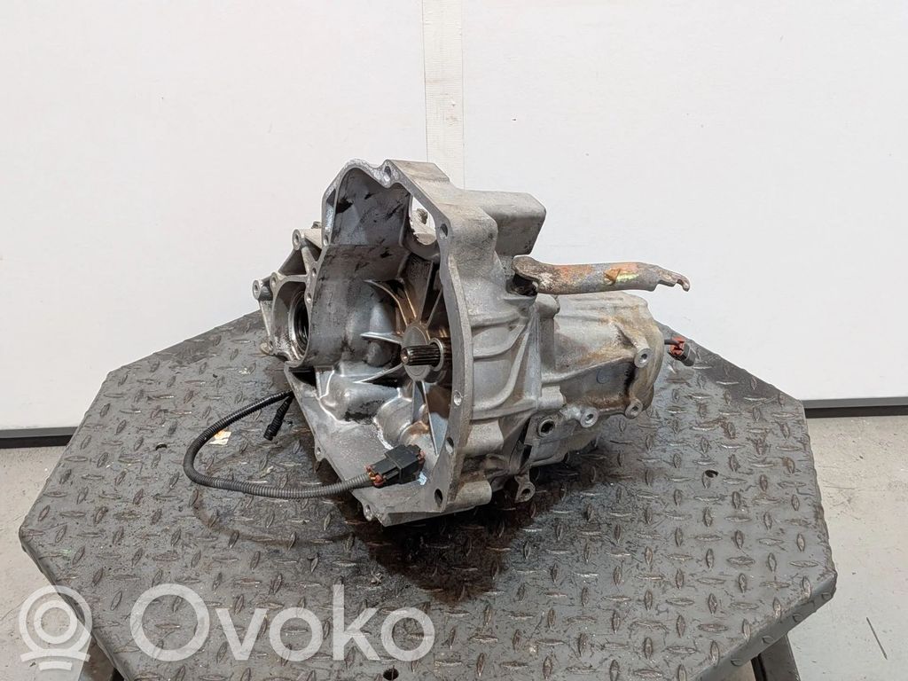 Manualna 5-biegowa skrzynia biegów   32010AN098,32010AN098