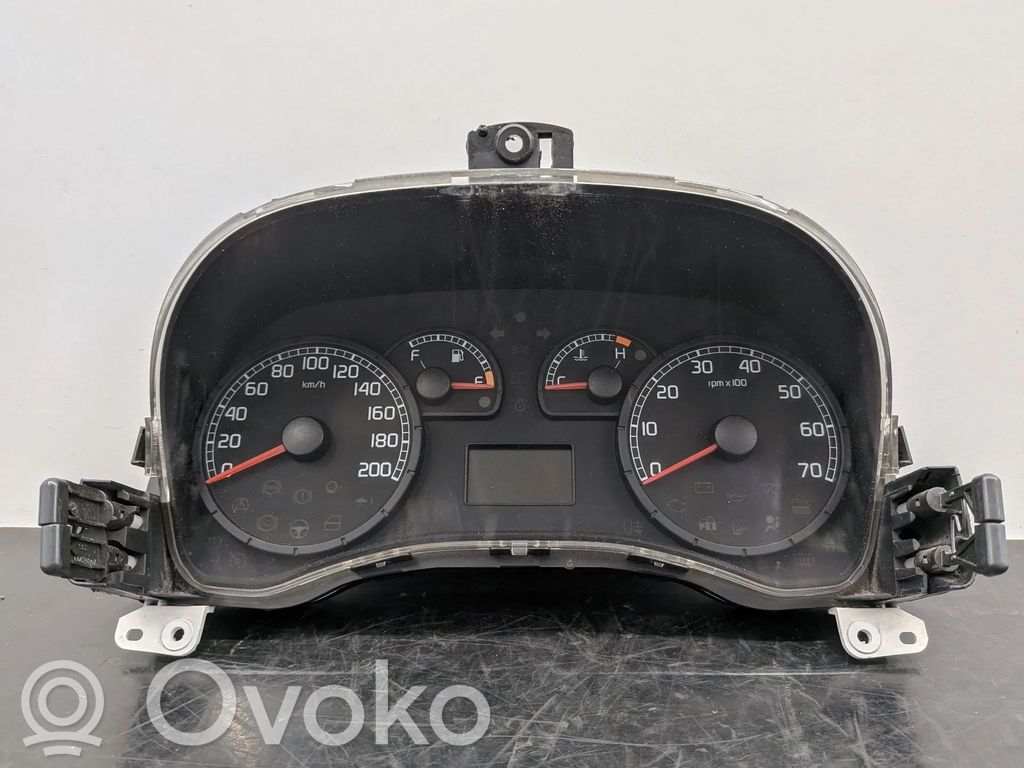 Fiat Punto (188) Vitezometru (grup de instrumente) 
