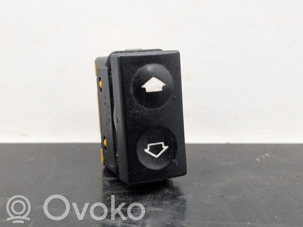 Przyciski szyb   61318368941,8368941