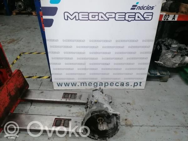 Manual 5 speed gearbox   BDH
