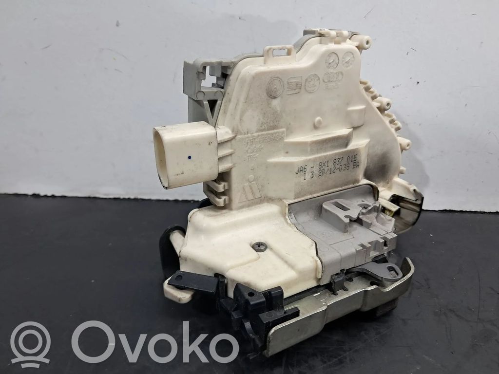 Audi A1 Serratura portiera anteriore 