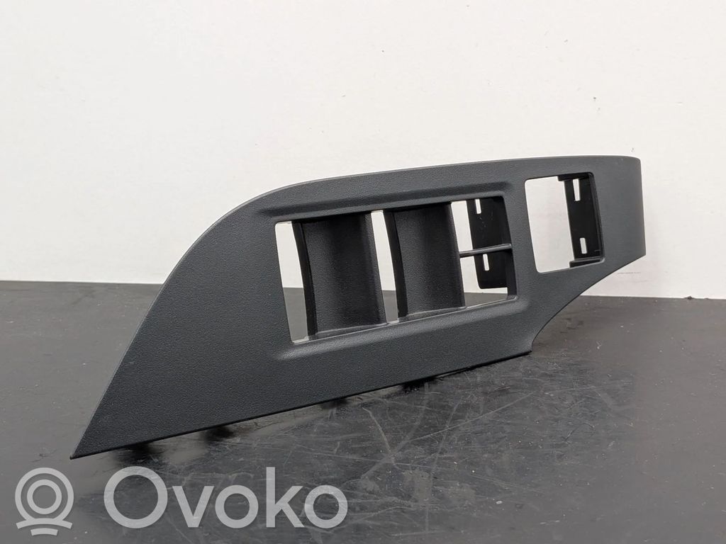 Toyota RAV 4 (XA50) Rivestimento della portiera anteriore (modanatura) 