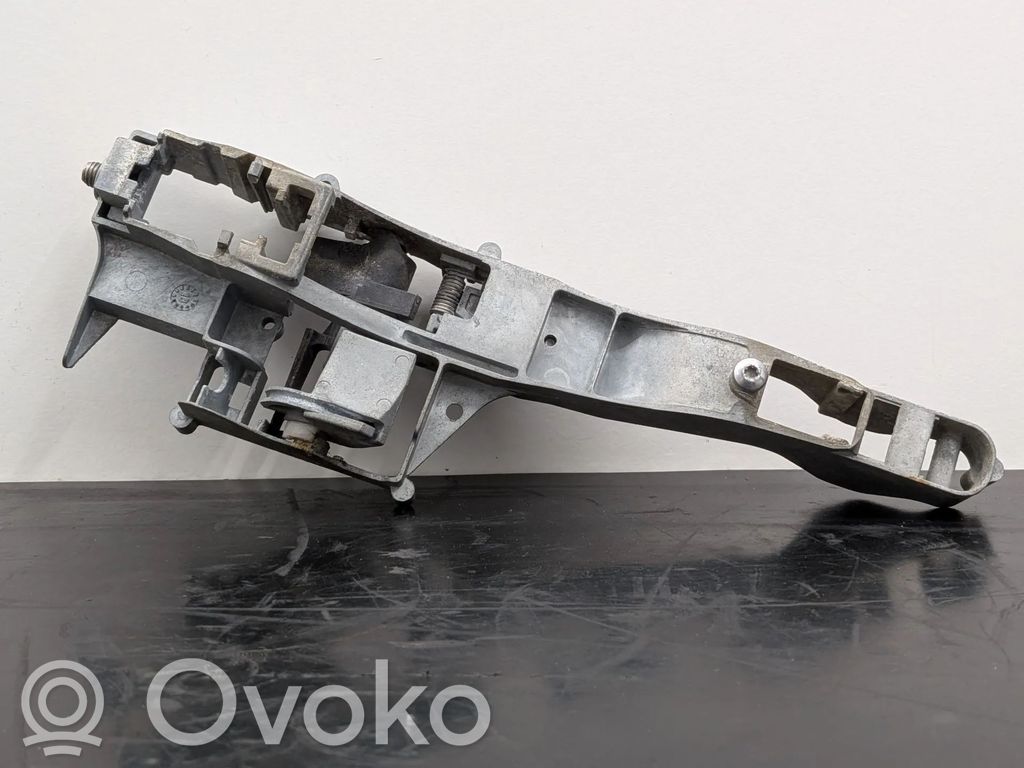 Peugeot 207 CC Etuoven sisäkahvan kehys 
