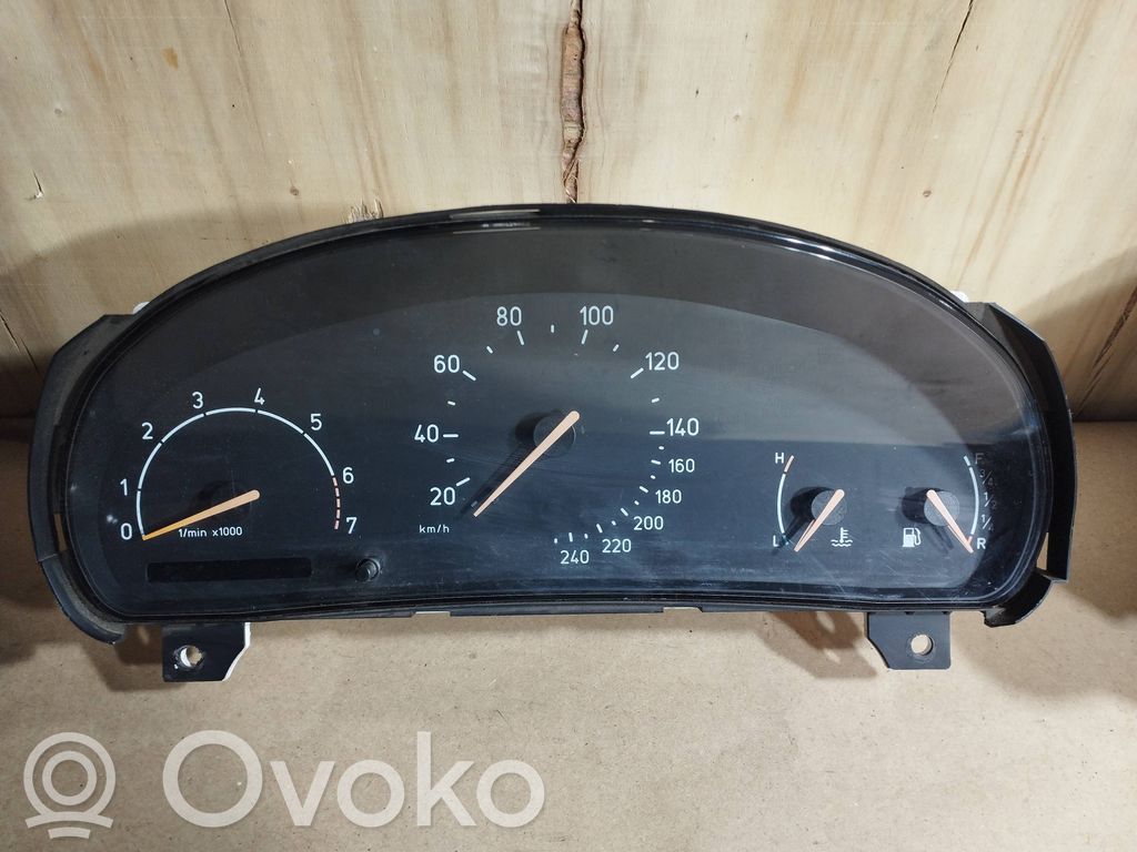 Saab 9-5 Speedometer (instrument cluster) 