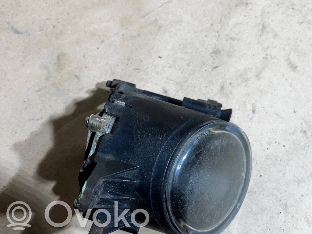 Audi A4 S4 B6 8E 8H Передняя противотуманная фара 