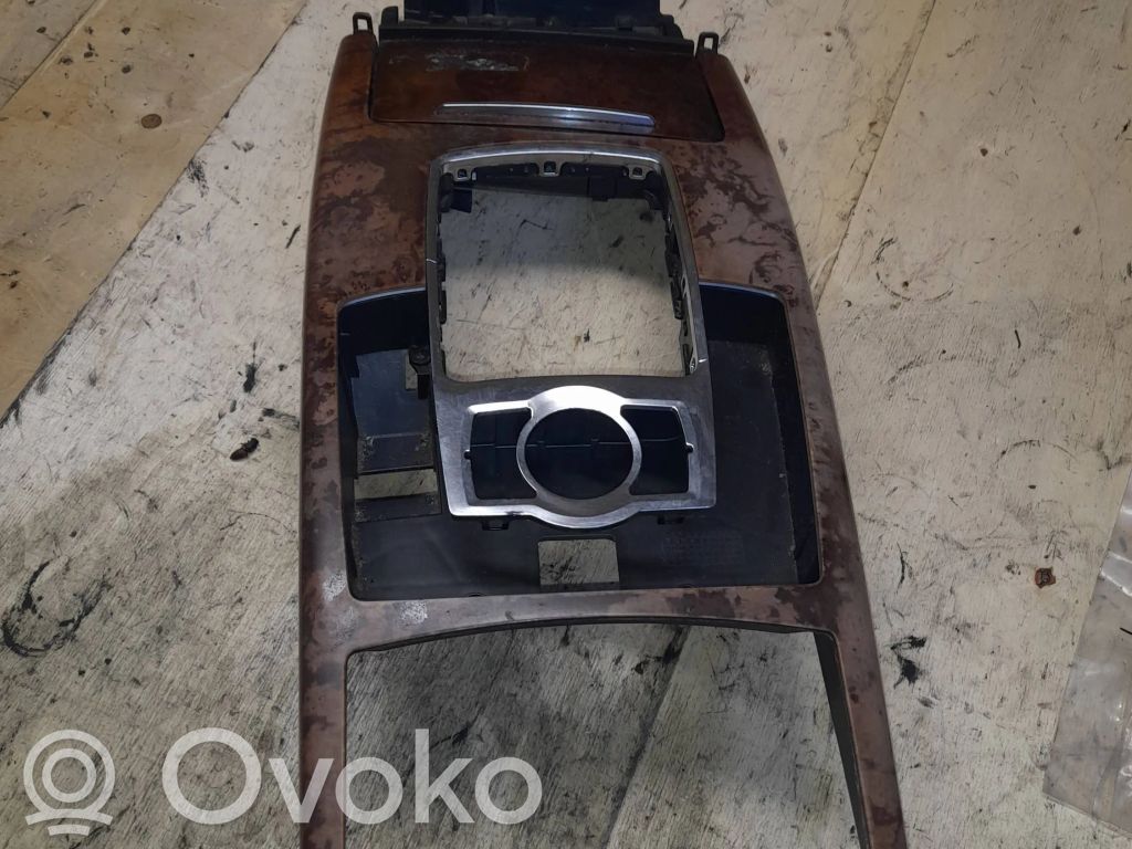 Audi A6 S6 C6 4F Center console 