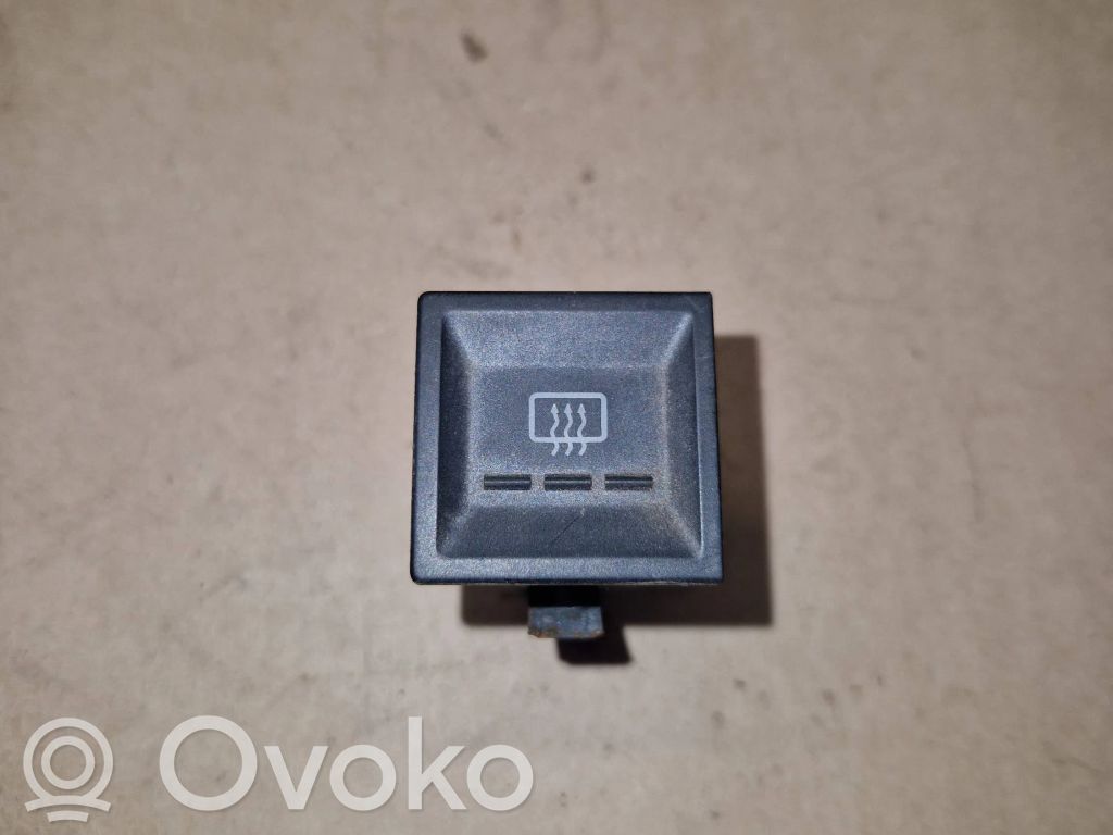 Volkswagen Transporter - Caravelle T5 Stiklo šildymo elektra jungtukas 