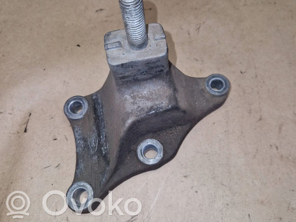 Ford Mondeo Mk III Gear shift cable bracket 