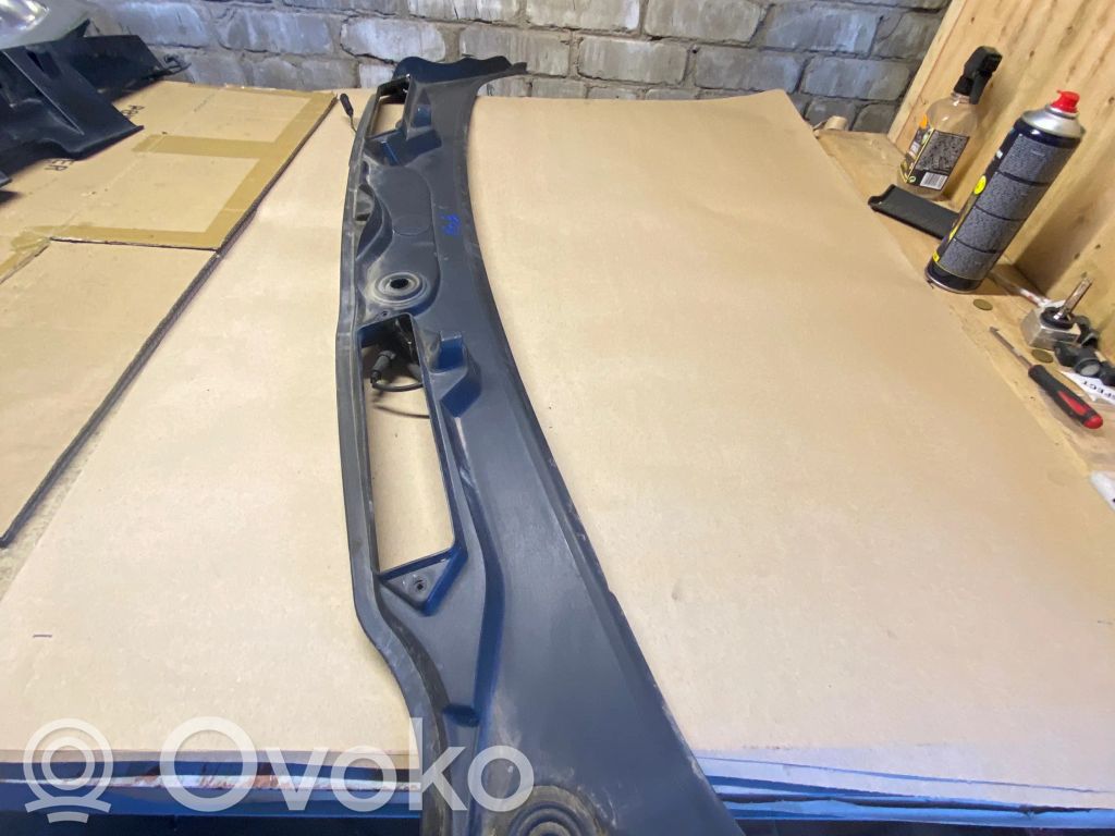 Wiper trim   7061964