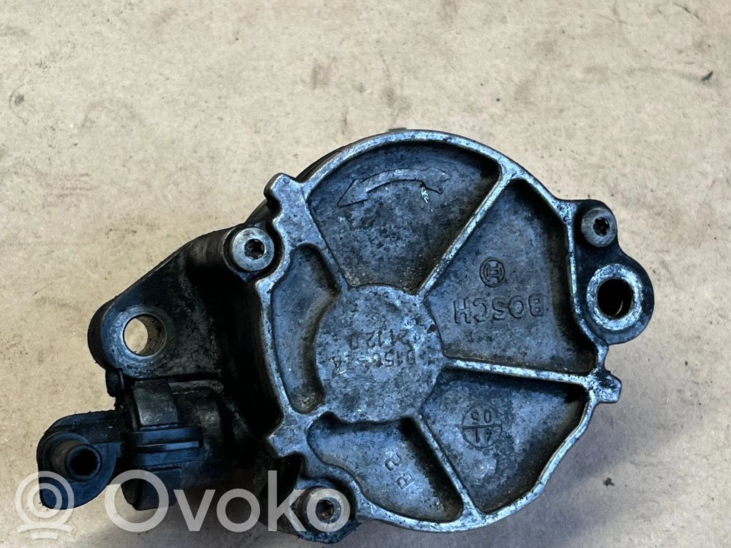 Ford Focus C-MAX Vacuum pump 