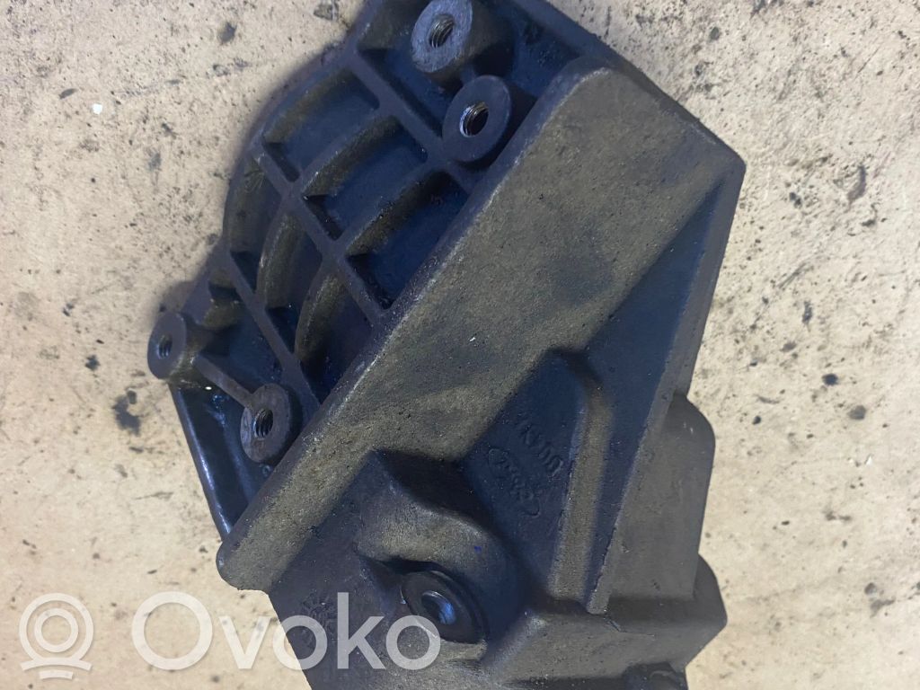 Ford Fiesta Power steering pump mounting bracket 