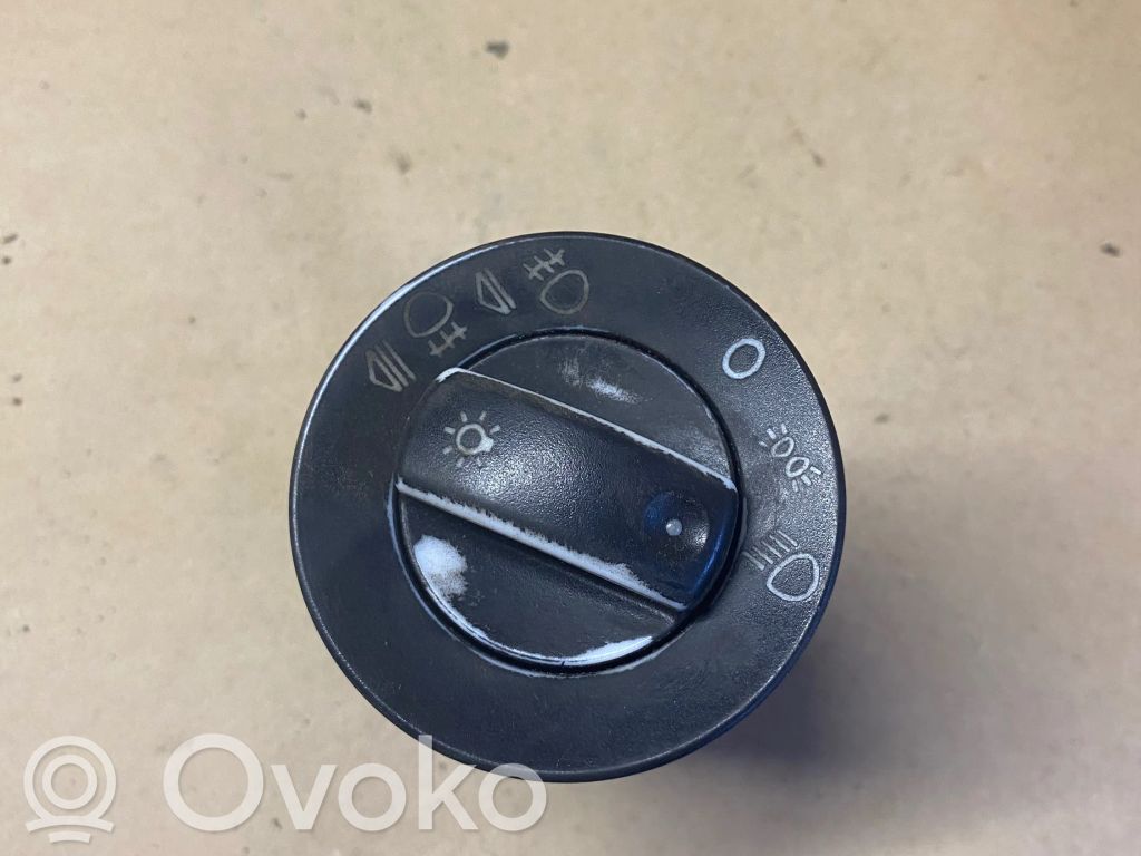 Audi A4 S4 B6 8E 8H Light switch 