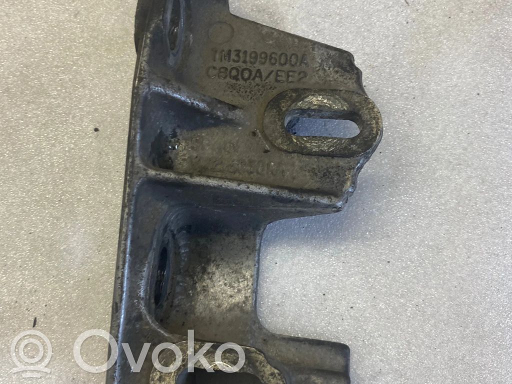 Engine mounting bracket   7M3199600A,C8Q0AEE2