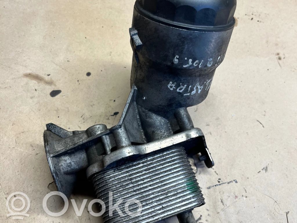 Opel Astra H Mocowanie / uchwyt filtra oleju 