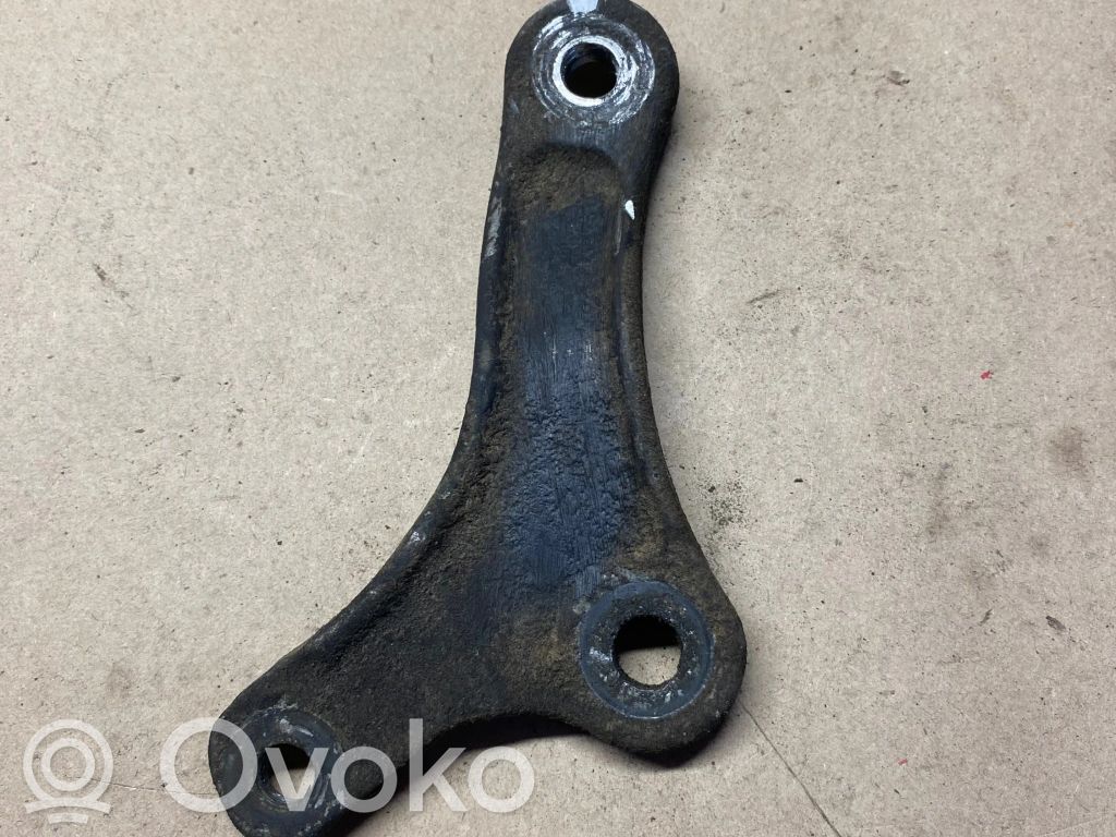BMW 5 E60 E61 Mocowanie stabilizatora osi przedniej 