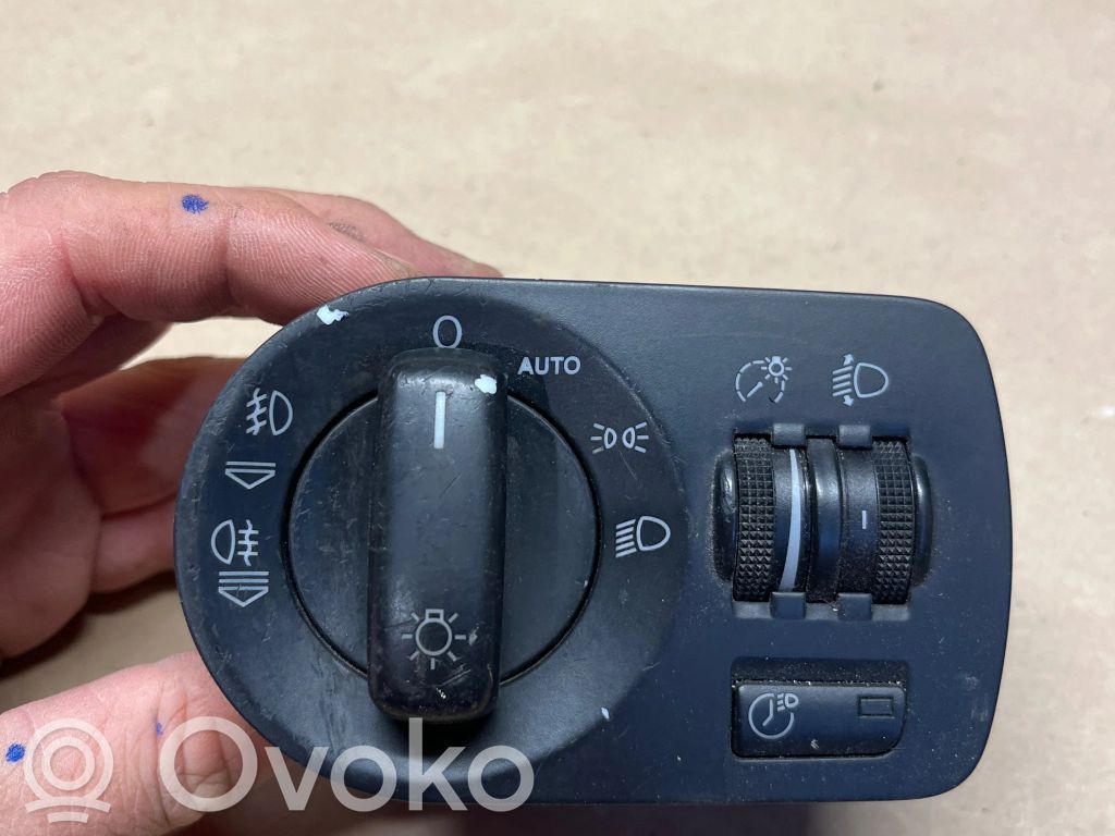Audi A3 S3 8P Light switch 