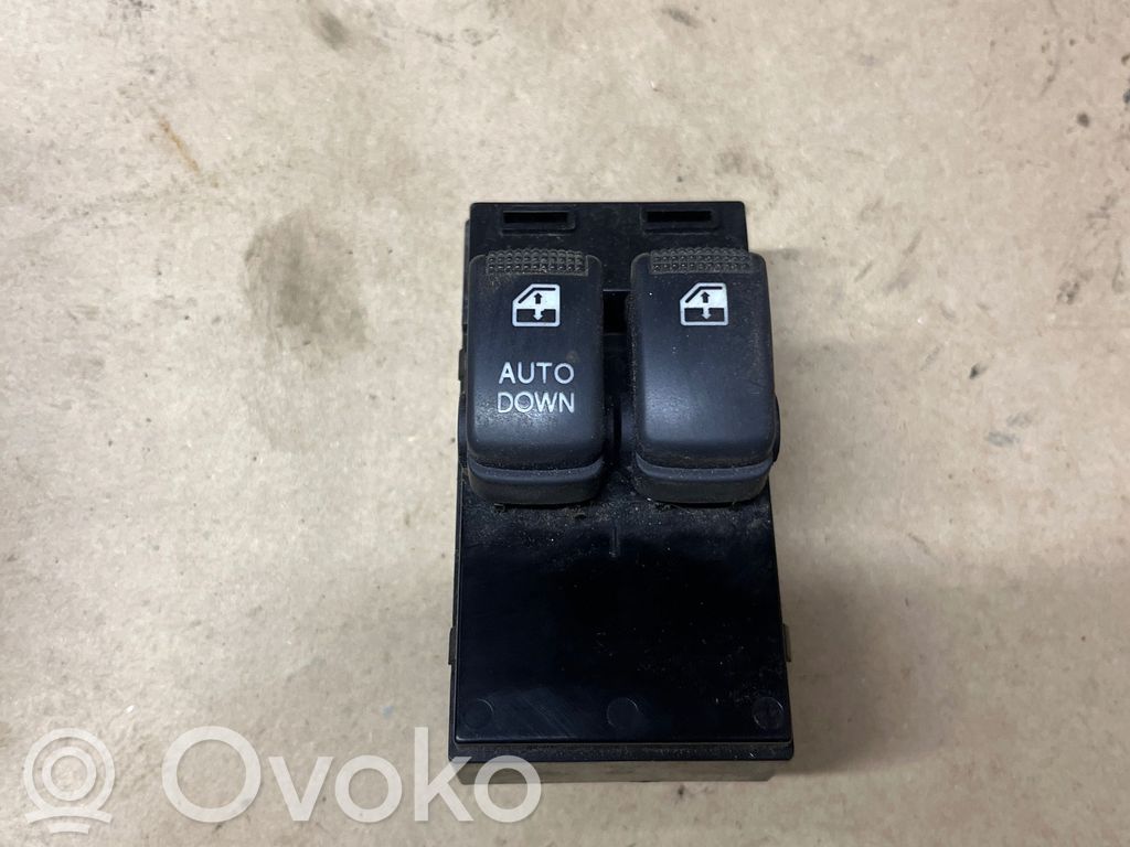 Hyundai Getz Electric window control switch 