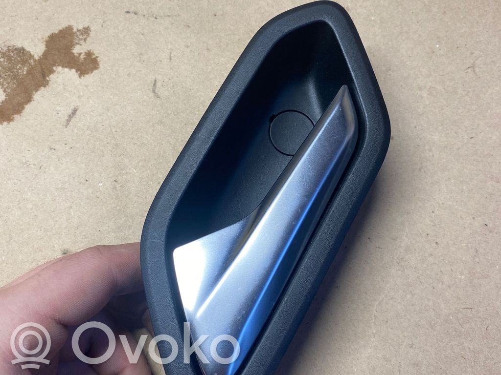 Manecilla interna puerta trasera   806716534R,806719486R,P94007456,P1007456