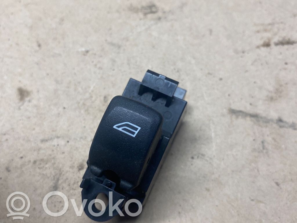 Electric window control switch   31394850,13W285