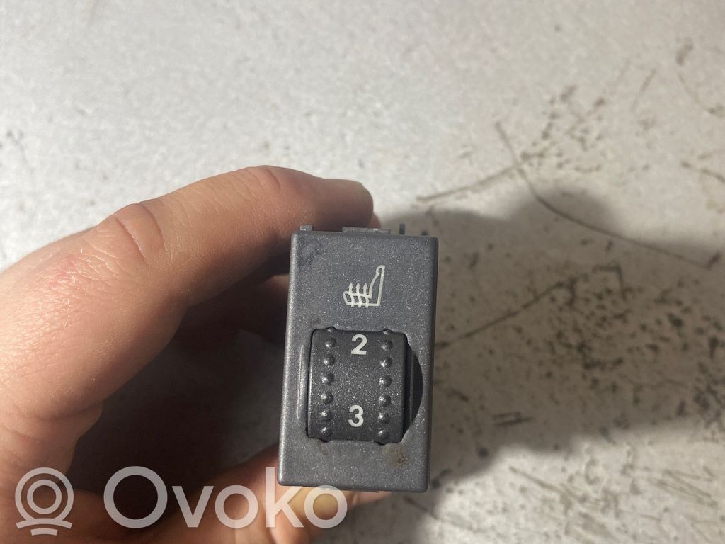 Ford Focus C-MAX Seat heating switch 