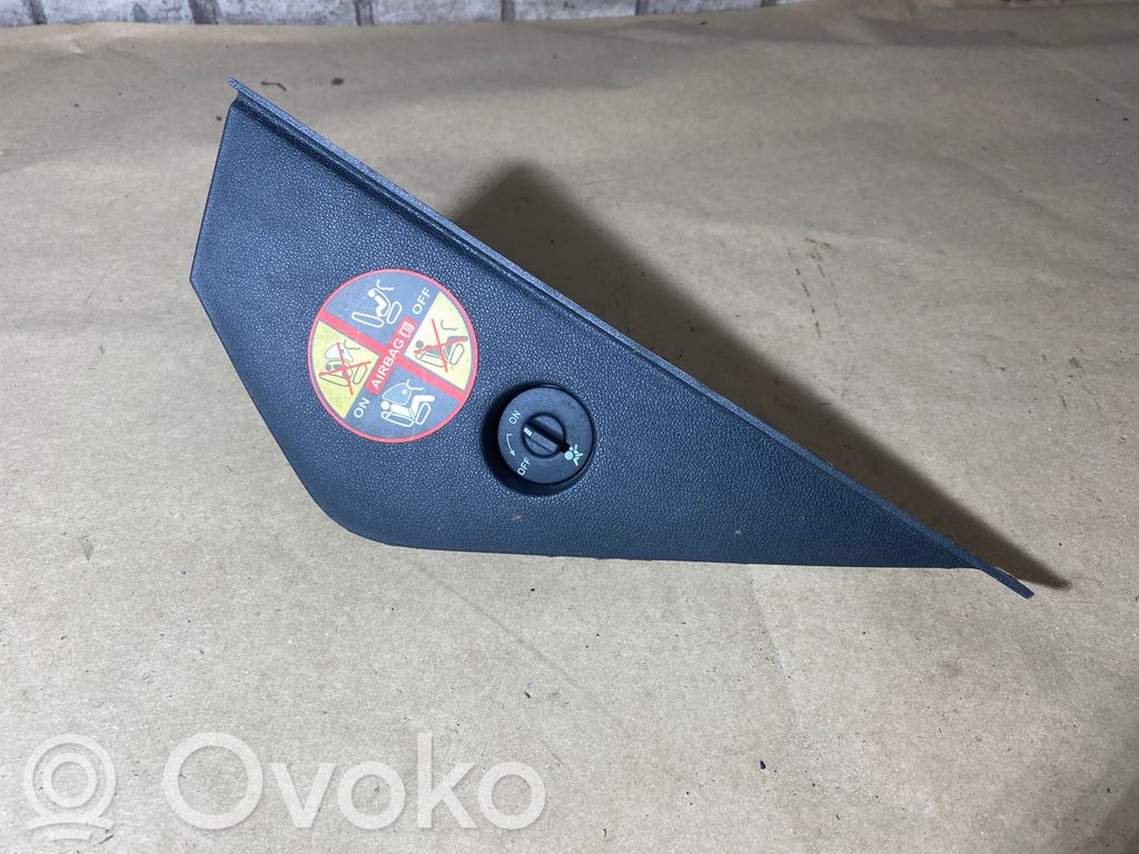 Renault Scenic III -  Grand scenic III Keleivio oro pagalvės jungtukas 
