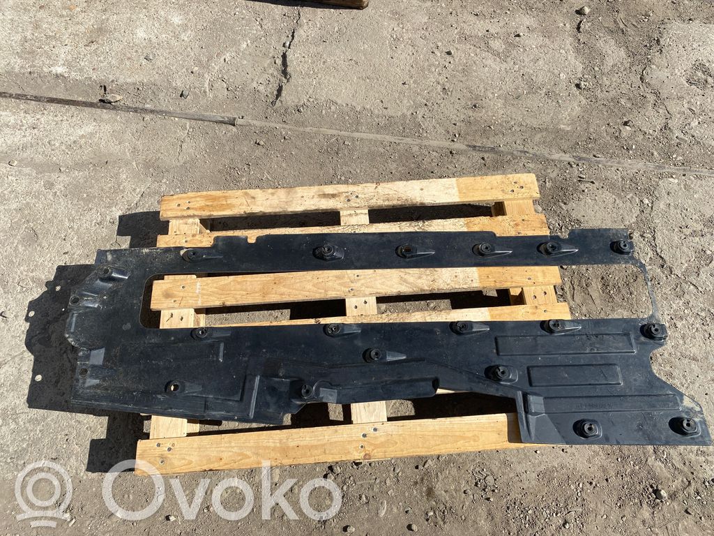 Audi A8 S8 D3 4E Protecție centrală motor 