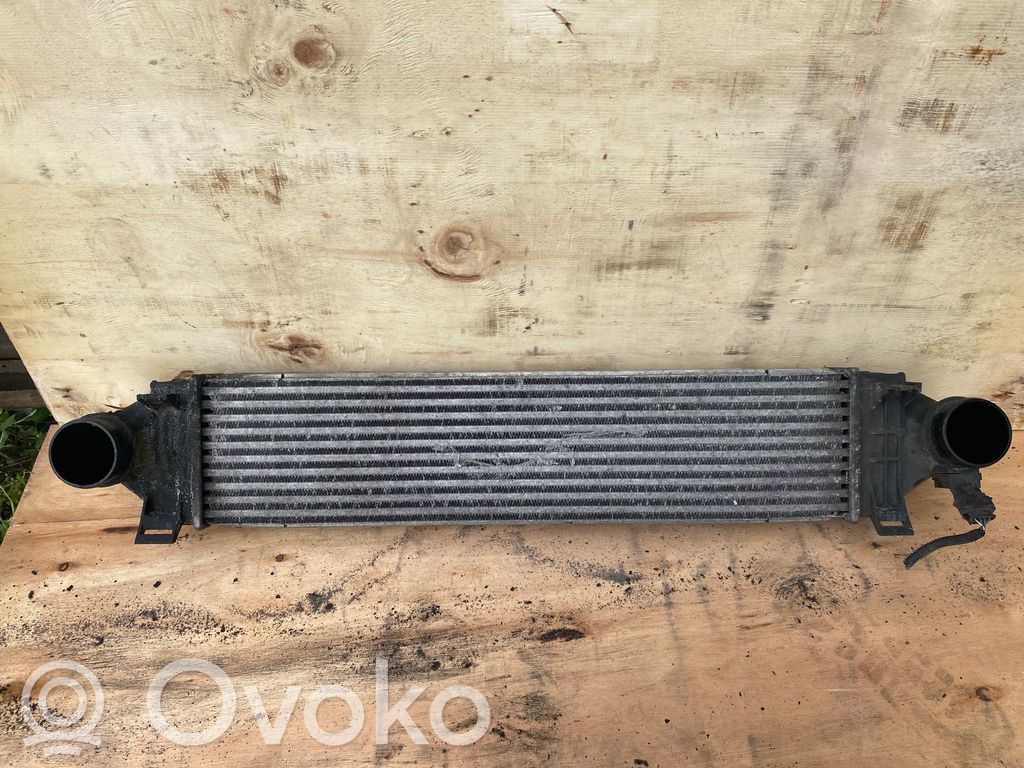 Volvo V70 Interkūlerio radiatorius 
