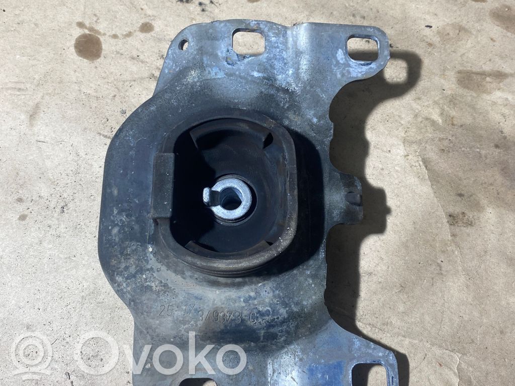 Ford Focus Engine mount bracket 